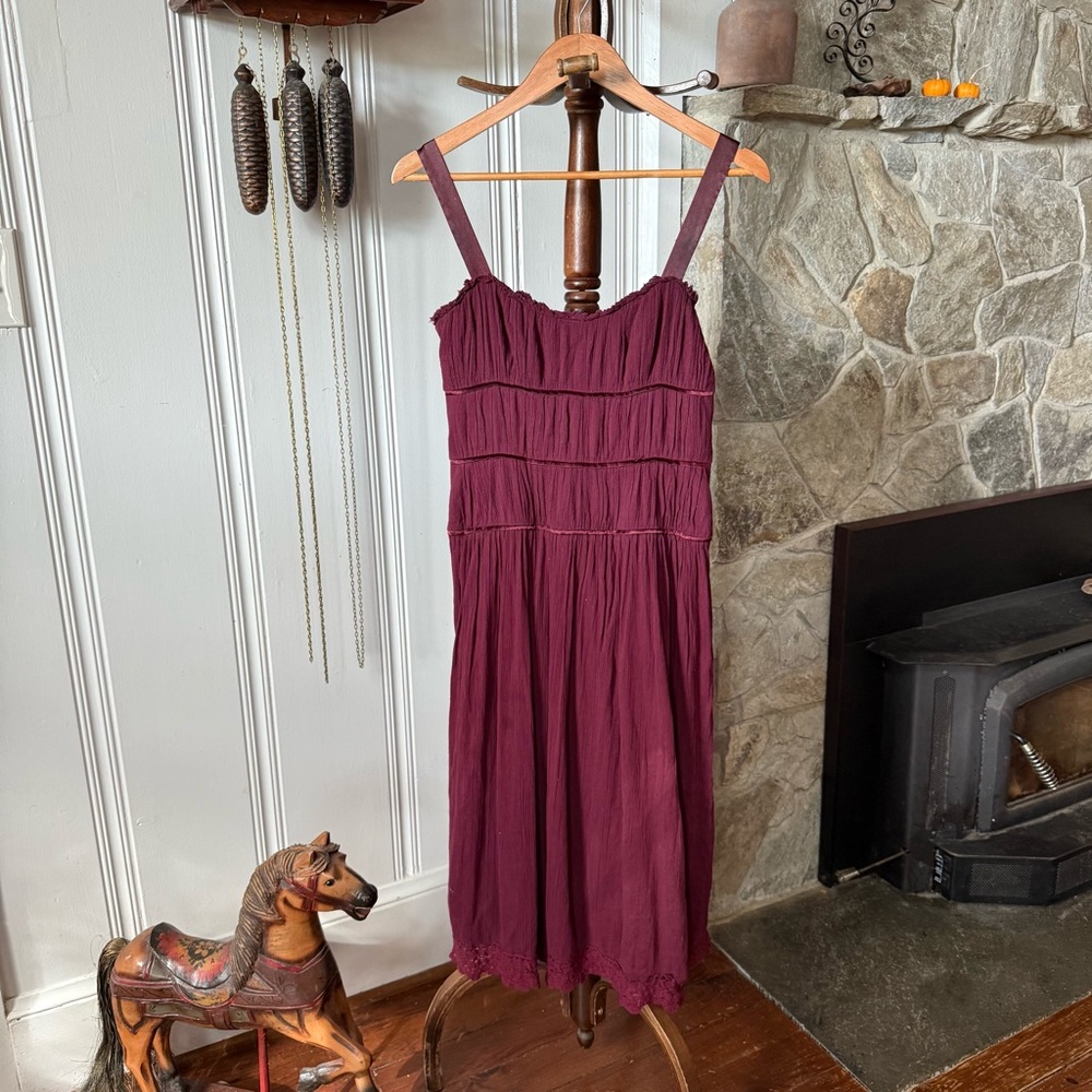 BCBG Paris Tiered Crinkle Purple Sleeveless Dress size 4 small